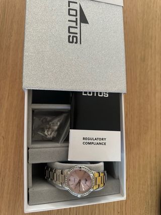 Reloj Lotus Mujer Plateado
