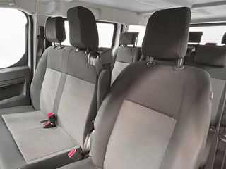 Peugeot Expert 2.0 BlueHDI 180CV Long  EAT8 9 plazas