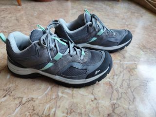 Zapatillas trecking grises y turquesa T.39