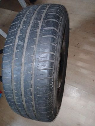Llanta Michelin con Rin