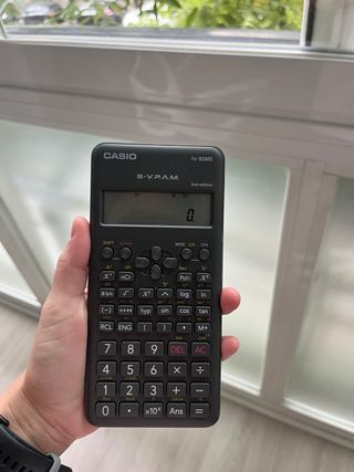Calculadora Casio FX-82MS 2nd Ed.