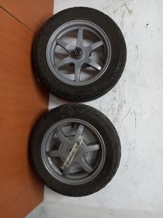 Llanta Suzuki Burgman