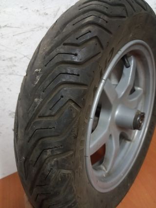 Llanta Suzuki Burgman