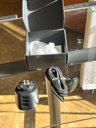 Estación Carga LOGITECH con entrada usb3.0 y tipoC
