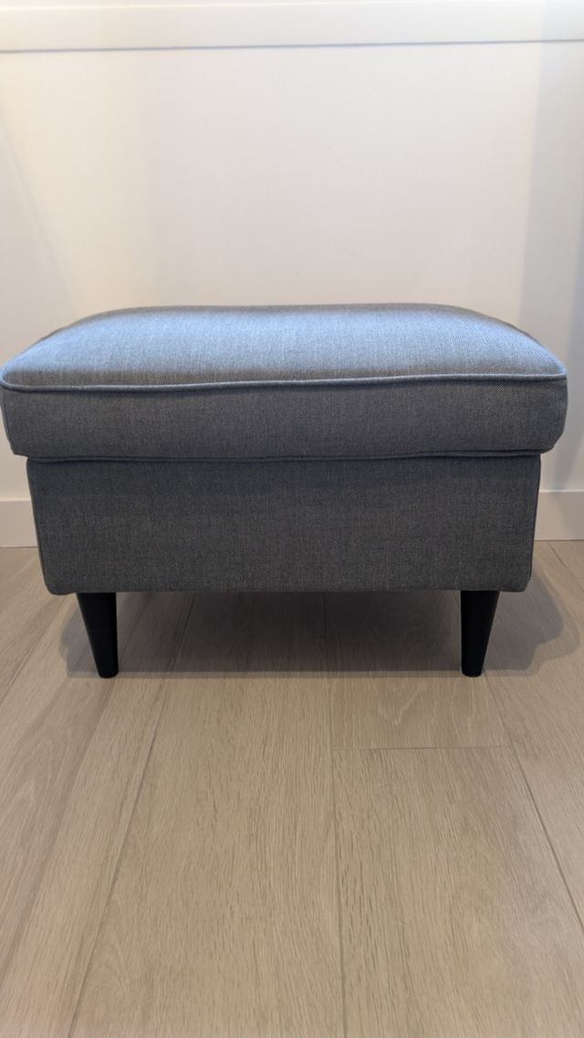 Reposapiés STRANDMON Ikea gris oscuro