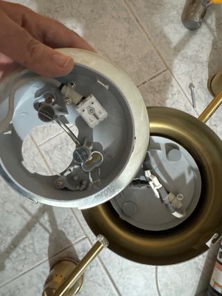 Lámparas de techo dorada metálica