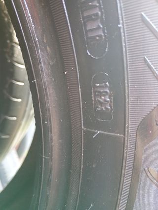 2 neumáticos 235/55/18 100V GOODYEAR