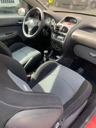 Peugeot 206 2004