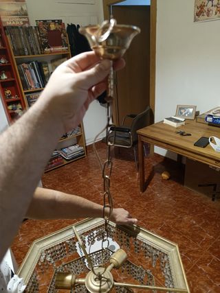 Lámpara araña cristal y metal dorado antigua