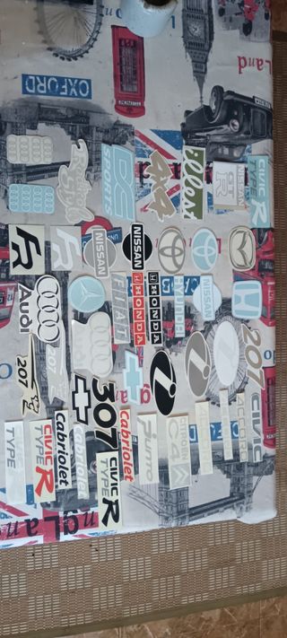 Lote 45 pegatinas coches y marcas