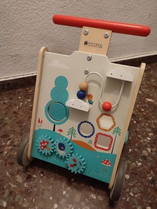 Andador de madera para bebé
