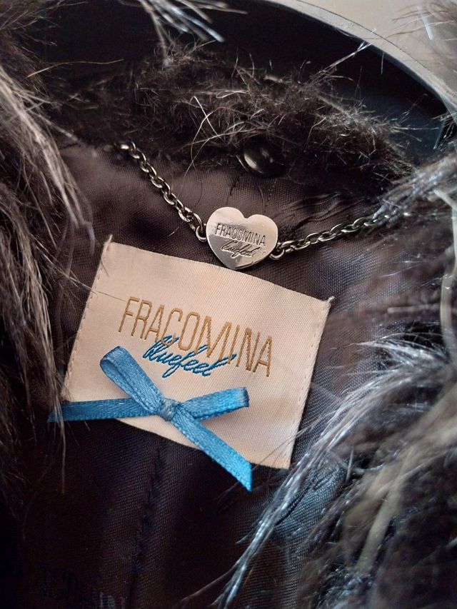 Giacca  blu scuro con pelliccia sintetica taglia M