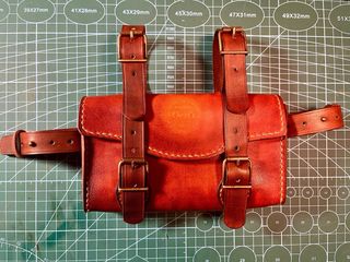 Alforja de cuero para herramientas de la bici