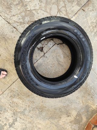 Neumático repuesto Jeep Wrangler JK 255/70R18 sin 