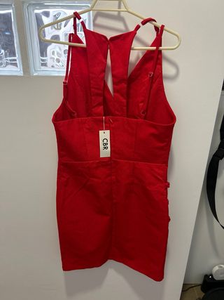 Vestido rojo con cordones