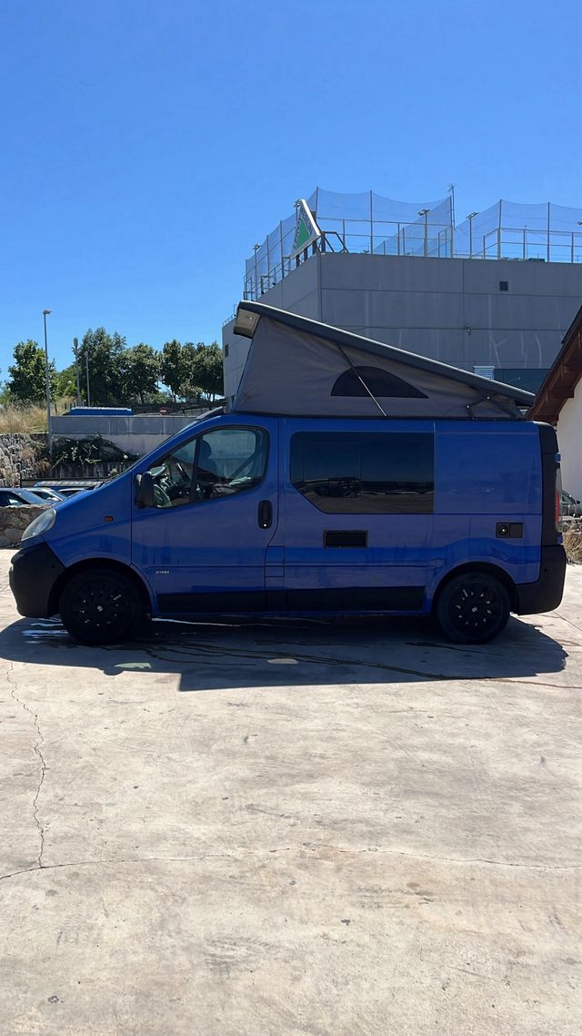 Opel Vivaro 2003