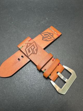 Correa artesanal de cuero para reloj
