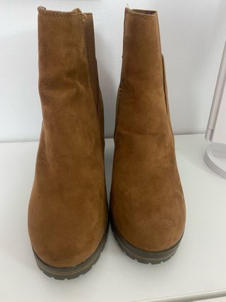 Botines ante marrón talla 38 Primark