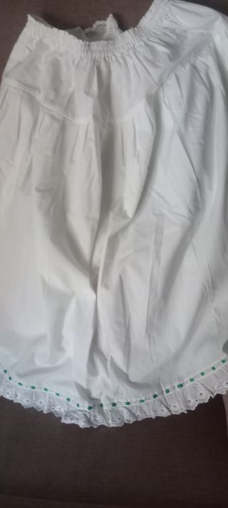 Conjunto traje típico talla 42 sin estrenar
