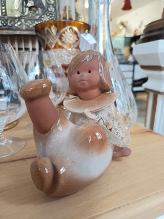 Figura muñeca de barro Elisa