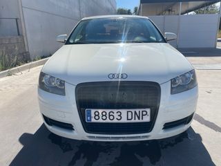 Audi A3 2.0 pegatima clase B