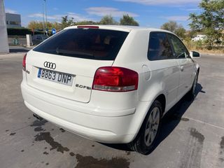 Audi A3 2.0 pegatima clase B