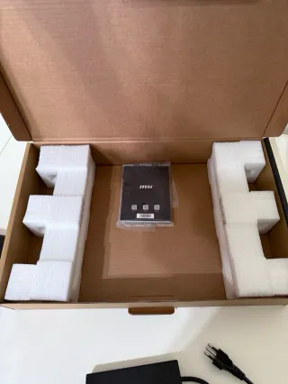 Portátil Gaming MSI Negro