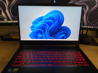 Portátil Gaming MSI Negro
