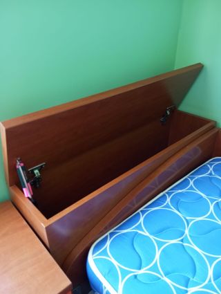 Habitación Completa de madera maciza.