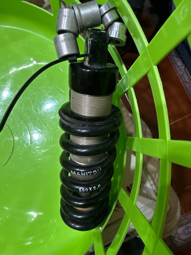 Amortiguador Manitou Metal