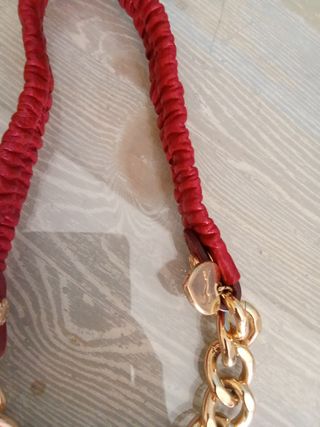Collar Bimba y Lola Cadena Dorada y Piel Roja