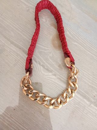 Collar Bimba y Lola Cadena Dorada y Piel Roja
