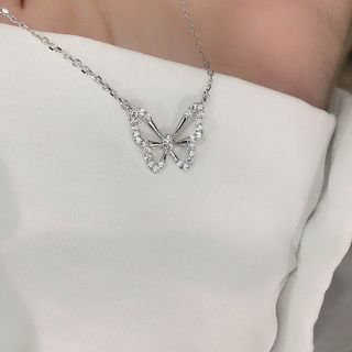 Collar Mariposa con Circonitas Plata En OFERTA