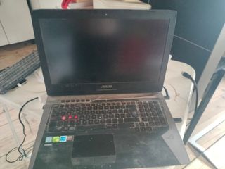 PC Gaming Asus ROG G752 Gris y Dorado