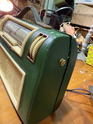 Radio Phillips Antigua Válvulas Portátil