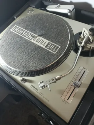 1200MK2 con tapa,flightcase y ortofon gold