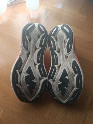 Asics Superblast Naranja/Gris