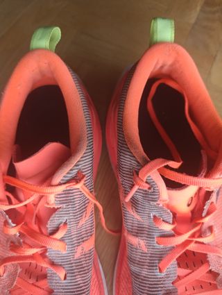 Asics Superblast Naranja/Gris