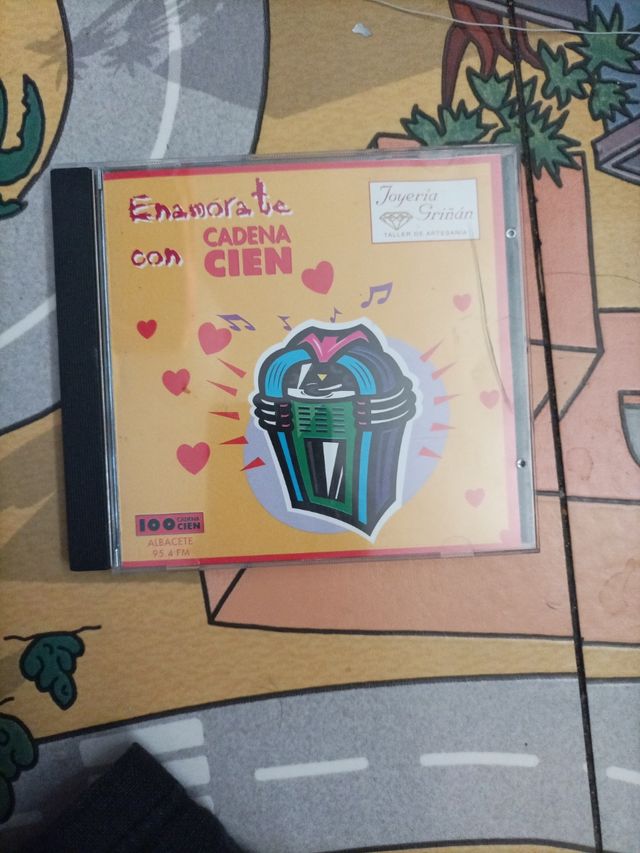 CD Enamórate con Cadena 100