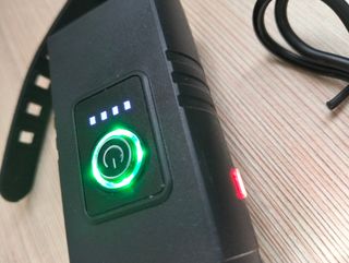 Luz LED Bicicleta/Patinete Largo Alcance
