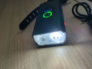Luz LED Bicicleta/Patinete Largo Alcance