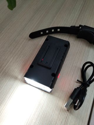Luz LED Bicicleta/Patinete Largo Alcance