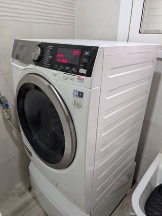 Lavadora Secadora AEG ProSense