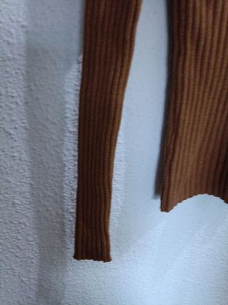 Jersey marrón de canalé