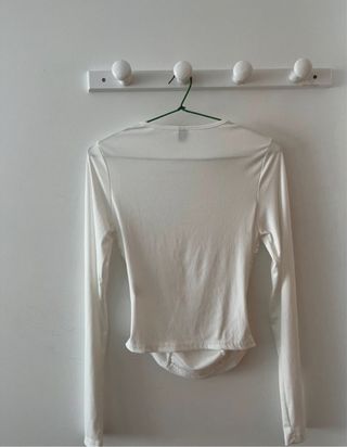 Camiseta blanca SHEIN manga larga