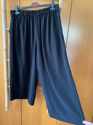 Pantalón ancho negro Zara Trafaluc Collection