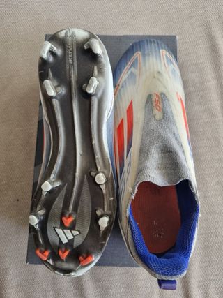 Botas de fútbol Adidas F50, talla 36