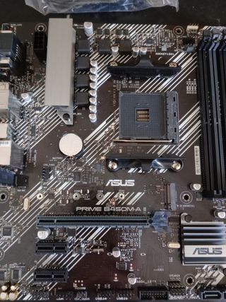 Placa Base ASUS PRIME B450M-A II
Es nueva