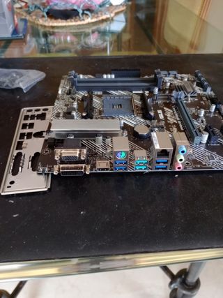 Placa Base ASUS PRIME B450M-A II
Es nueva