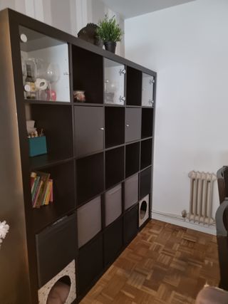 Estantería Kallax Negra Madera y accesorios 